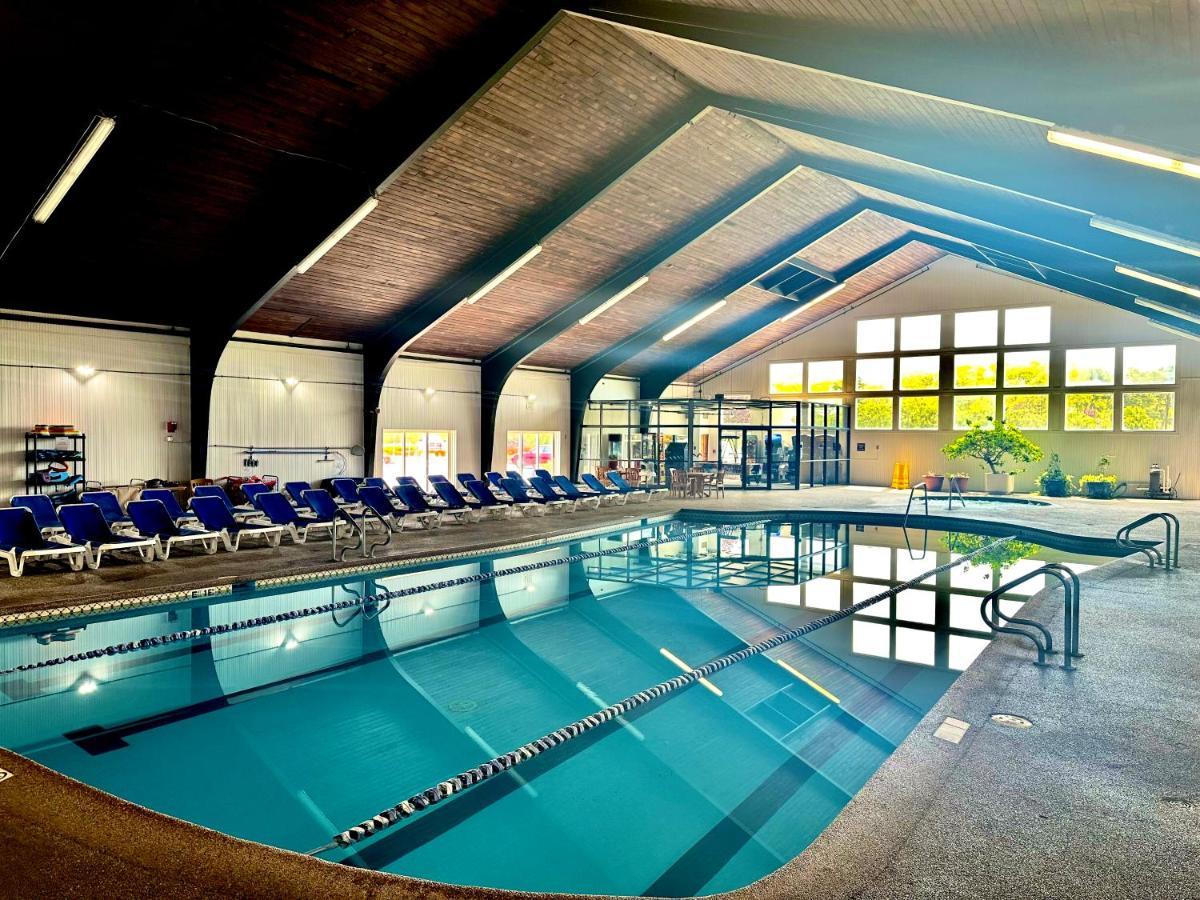 Cape Cod Irish Village - The Emerald Resort Barnstable Exterior photo